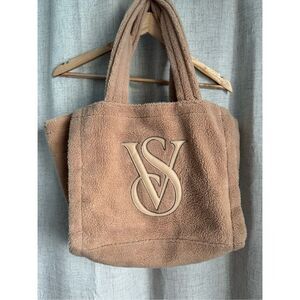 VICTORIA'S SECRET Large Beige Tan Teddy Sherpa Tote Bag‎ Weekender